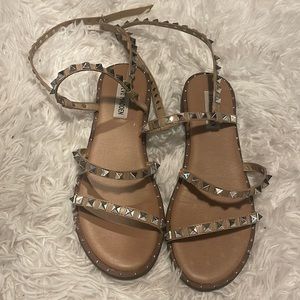 Steve Madden Travel Sandal